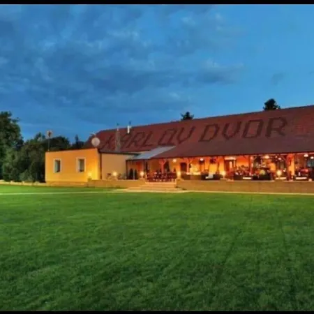 Karlov Dvor Apartman 1 * Trnava